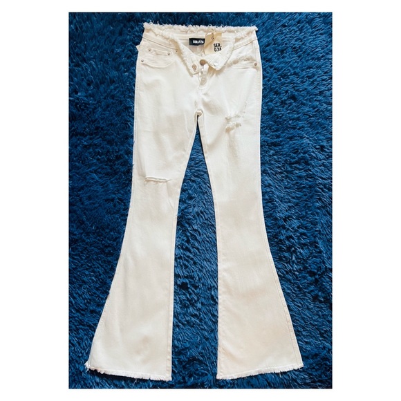 New! SER.O.YA OLIVIA Distressed Frayed Mid Rise Flare Jeans - Picture 8 of 13